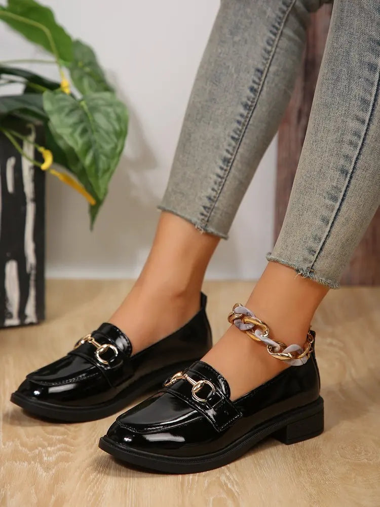 2024 Spring Women’s Leather Shoes British Style Metal Chain Black Mary Jane Low Heels Ladies Casual Loafers Plus Size 43