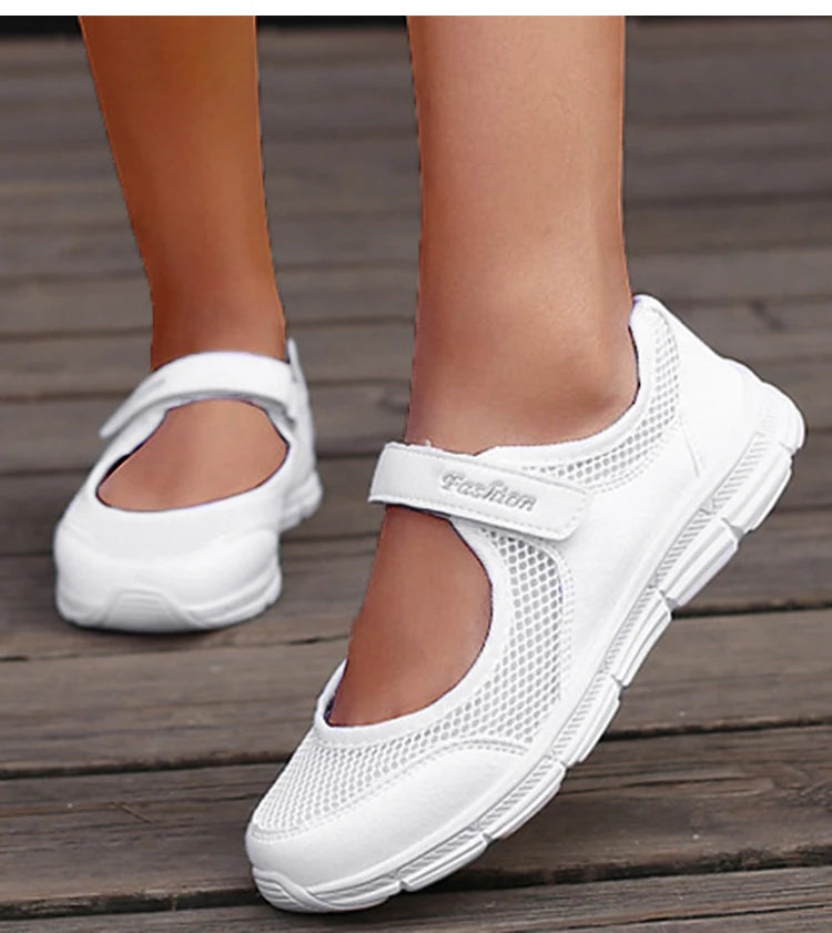 Casual Shoes 2024 New Fashion Women's Sneakers Soft Outdoor Sneakers Women Slip On Breathable Ladies Vulcanize Shoes Women Shoes