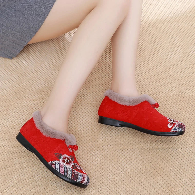 Women’s warm Plucked thickened shoes fashion embroidery patchwork shoes for lady lightweight soft comfortable non slip shoes