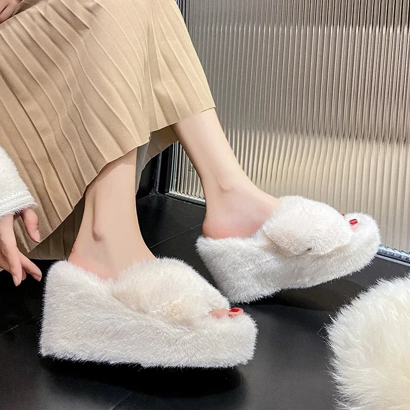 Women‘s Slippers Solid Color Shoes Outside Casual Flops Ladies Fur Slides Females 2024 High-Heels Winter Wedge Modern Slippers