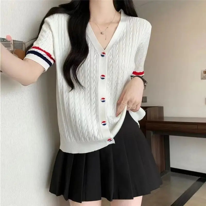 Women's 2024 Summer New Fashion Thin Spliced Buttons Loose V-neck Twist Ice Short Sleeve Cardigan Knitted All-match T-shirt Tops