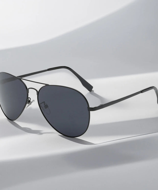 Classic Big Pilot Polarized Sunglasses Men Luxury Metal Black Aviation Sun Glasses Male Fashion Driving Vacation Shades UV400