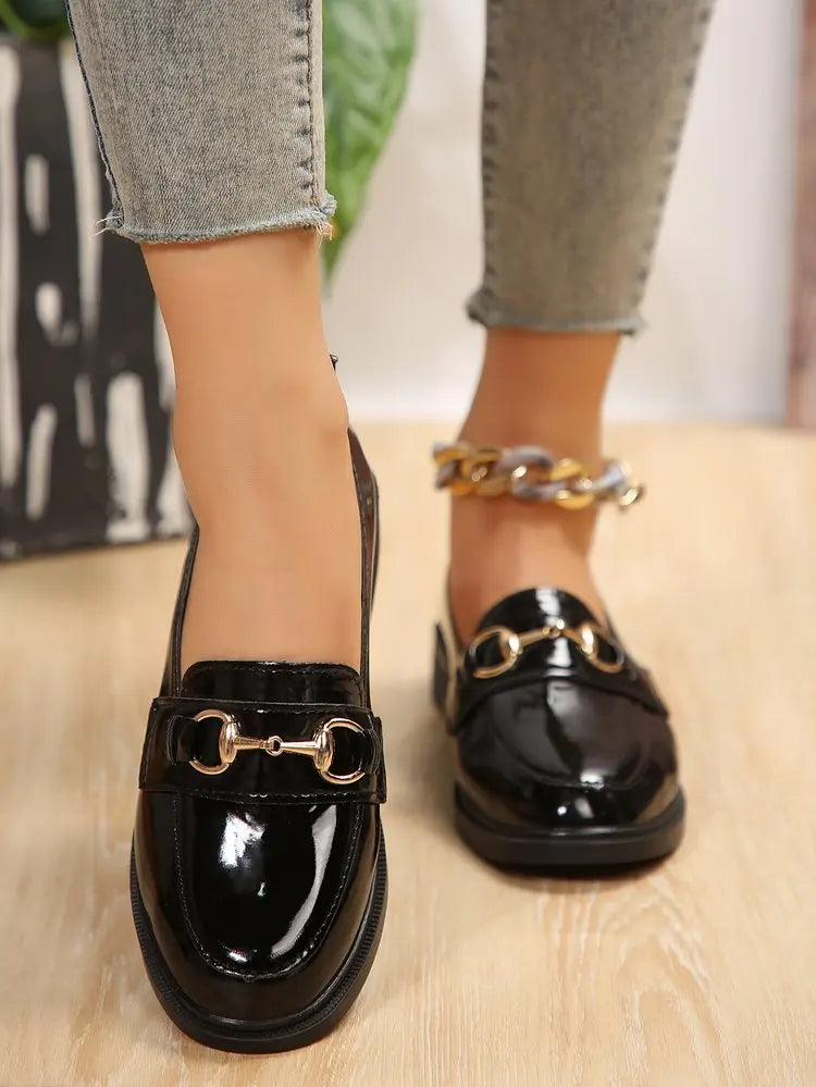 2024 Spring Women’s Leather Shoes British Style Metal Chain Black Mary Jane Low Heels Ladies Casual Loafers Plus Size 43