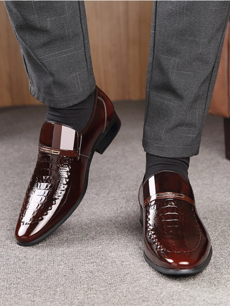 Patent Leather Business Men Shoes Formal Slip on Dress Shoes Men‘s Oxfords Footwear Alligator Pattern Leather Shoes for Man